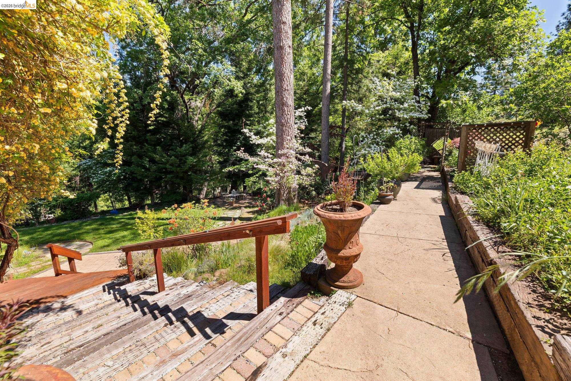 20581 Gerber Road Tuolumne, CA 95379 - Photo 51 of 60 View of patio with a deck