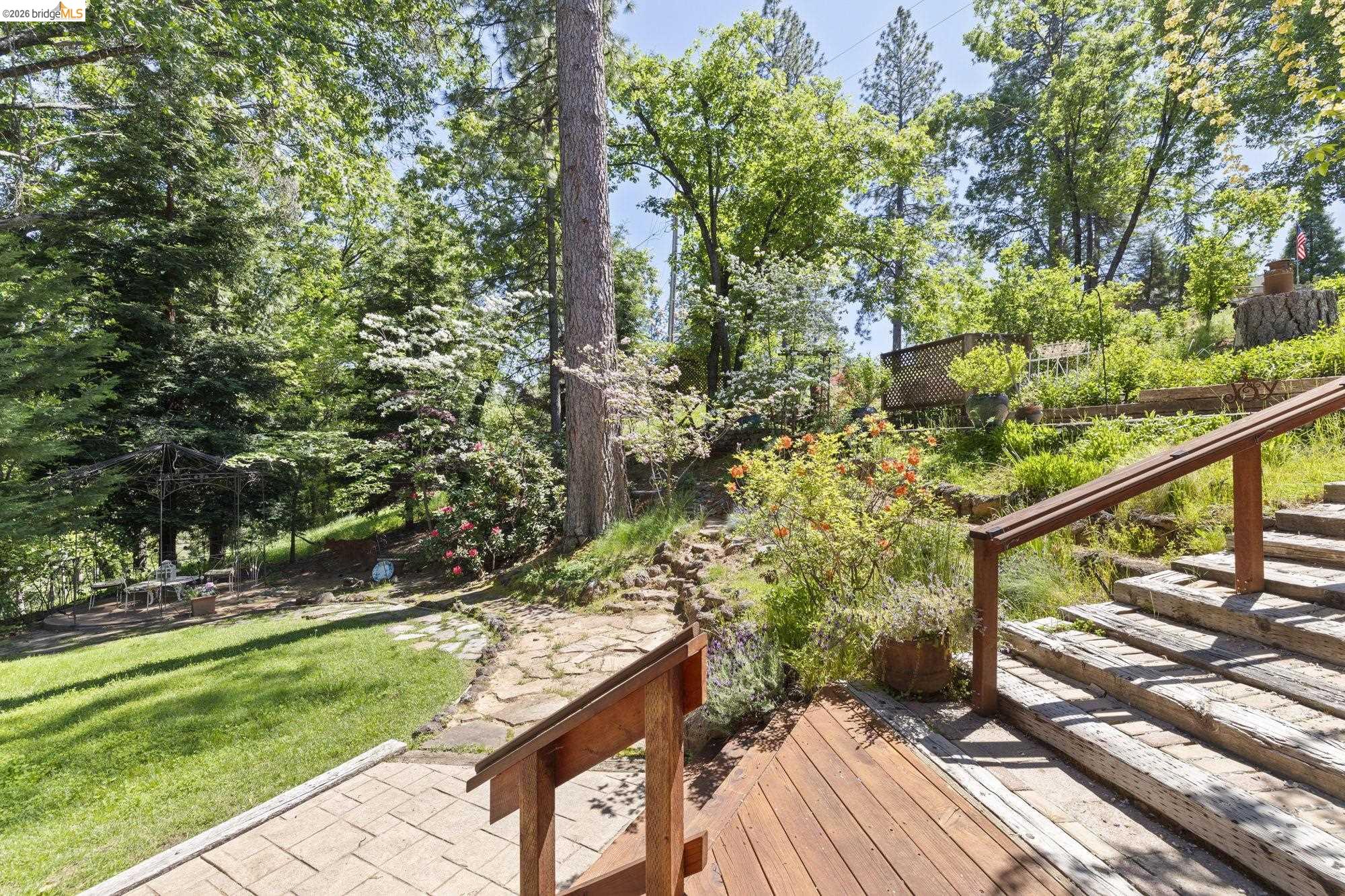 20581 Gerber Road Tuolumne, CA 95379 - Photo 54 of 60 Wooden terrace with stairs and a lawn