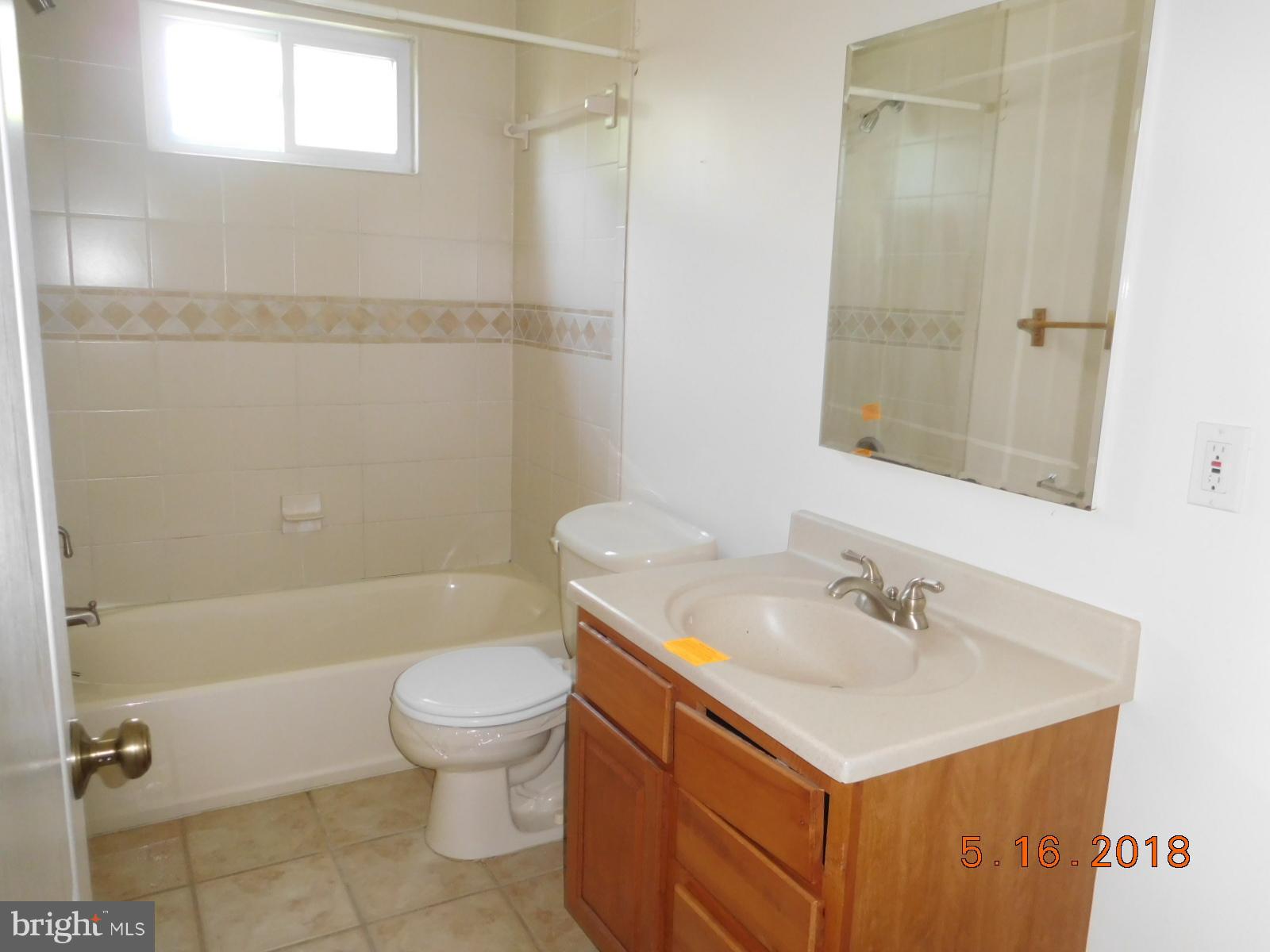 810 Maple Road Severna Park, MD 21146 - Photo 10 of 14 Bath