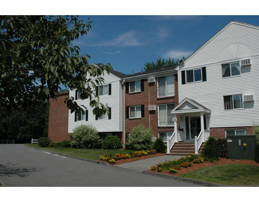25 Clark's Road, Unit 104 Amesbury, MA 01913 - Photo 1 of 1 Gallery Image 1