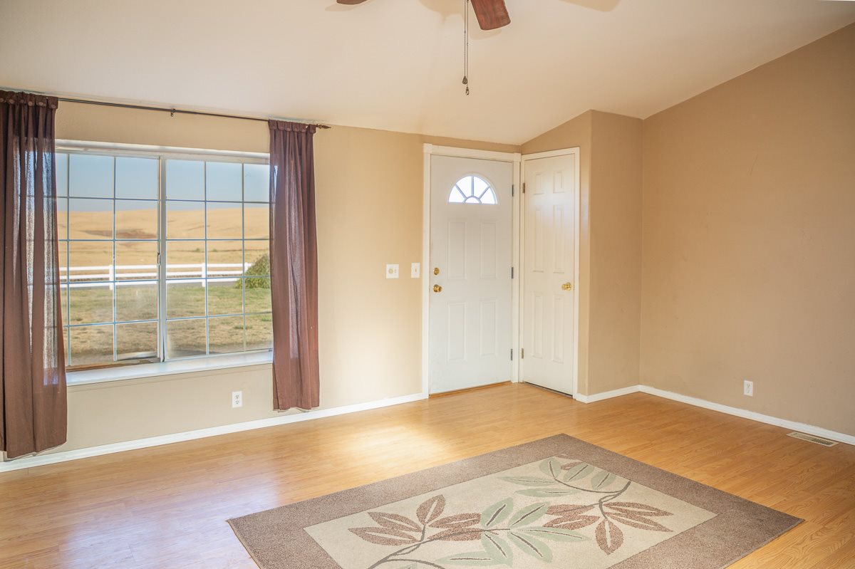 30015 South Darknell Road Fairfield, WA 99012 - Photo 3 of 20 Gallery Image 3