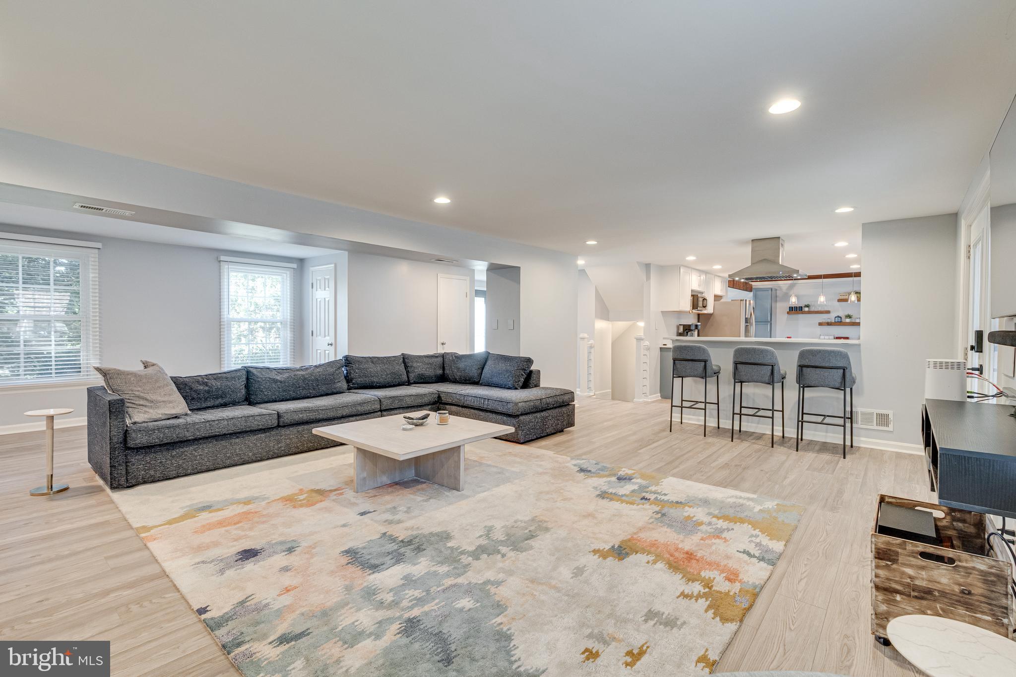 8501 Aqueduct Road Potomac, MD 20854 - Photo 17 of 75