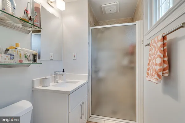 $1,000,000 | 8501 Aqueduct Road, Potomac, MD 20854