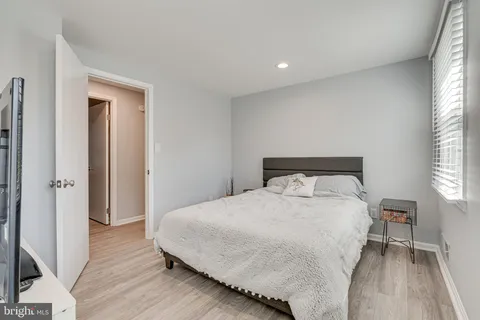 $1,000,000 | 8501 Aqueduct Road, Potomac, MD 20854