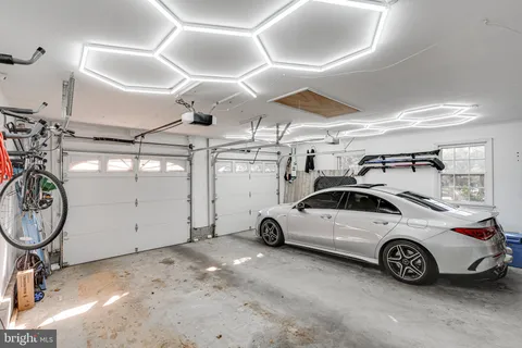 $1,000,000 | 8501 Aqueduct Road, Potomac, MD 20854