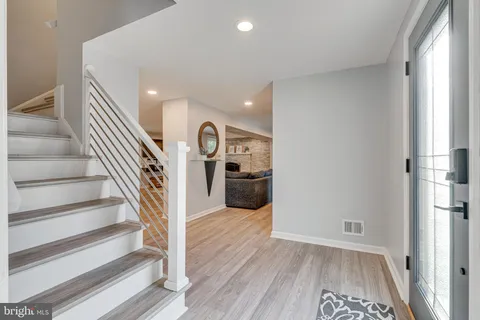 $1,000,000 | 8501 Aqueduct Road, Potomac, MD 20854