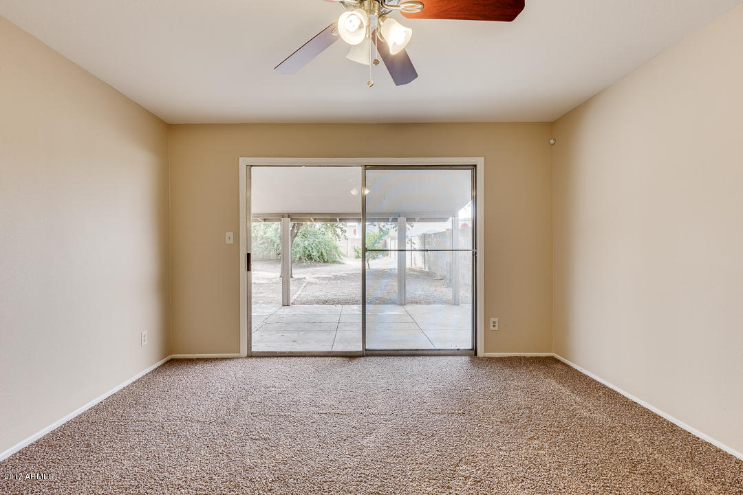 2663 West Hearn Road Phoenix, AZ 85023 - Photo 11 of 27 09-Hearn