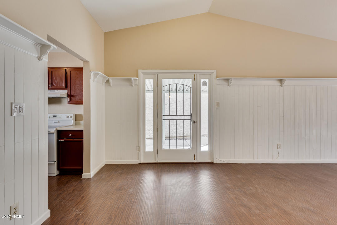 2663 West Hearn Road Phoenix, AZ 85023 - Photo 4 of 27 04-Hearn