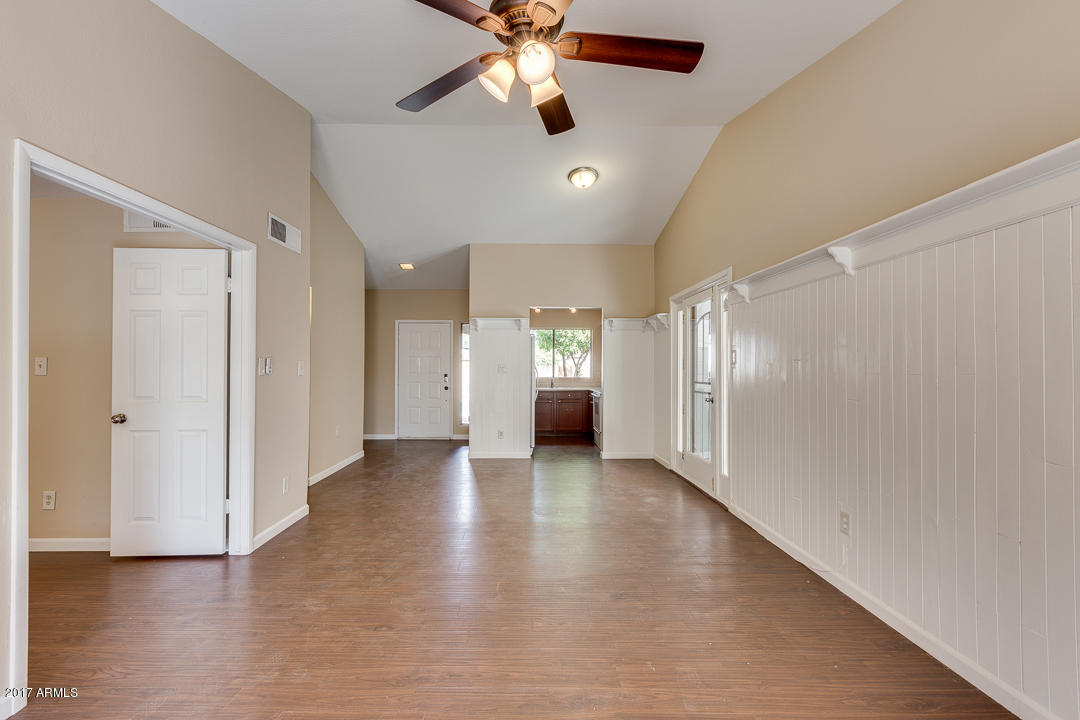 2663 West Hearn Road Phoenix, AZ 85023 - Photo 8 of 27 06-Hearn