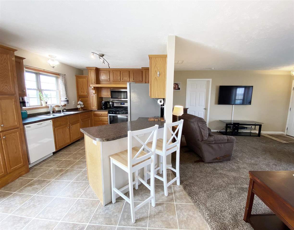 1252 East Wilkinson Road Owosso, MI 48867 - Photo 13 of 30 50067327-12.JPG