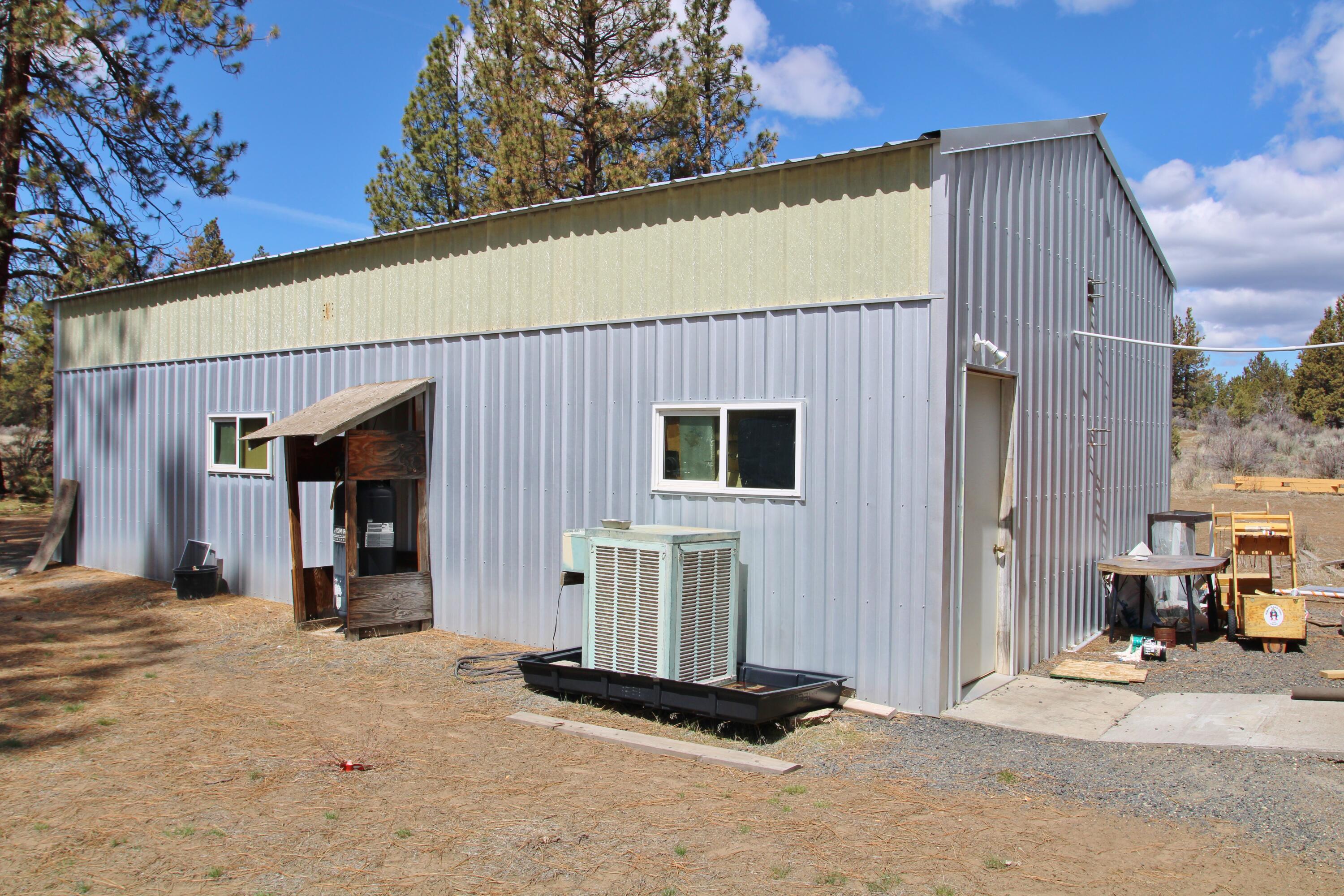 32425 Keno Springs Road Bonanza, OR 97623 - Photo 22 of 37 32425 Keno Springs 410