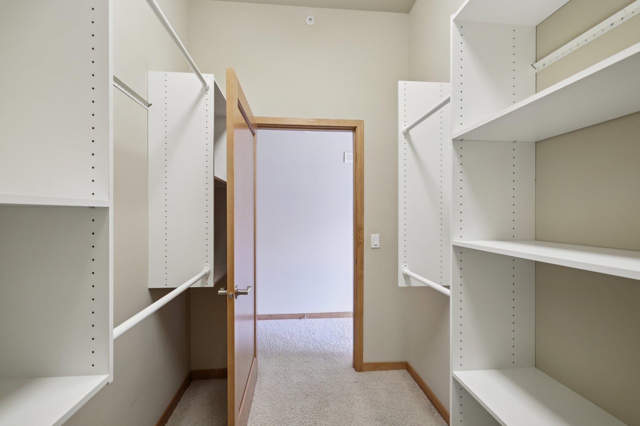 625 North Segoe Road, Unit 809 Madison, WI 53705 - Photo 17 of 57