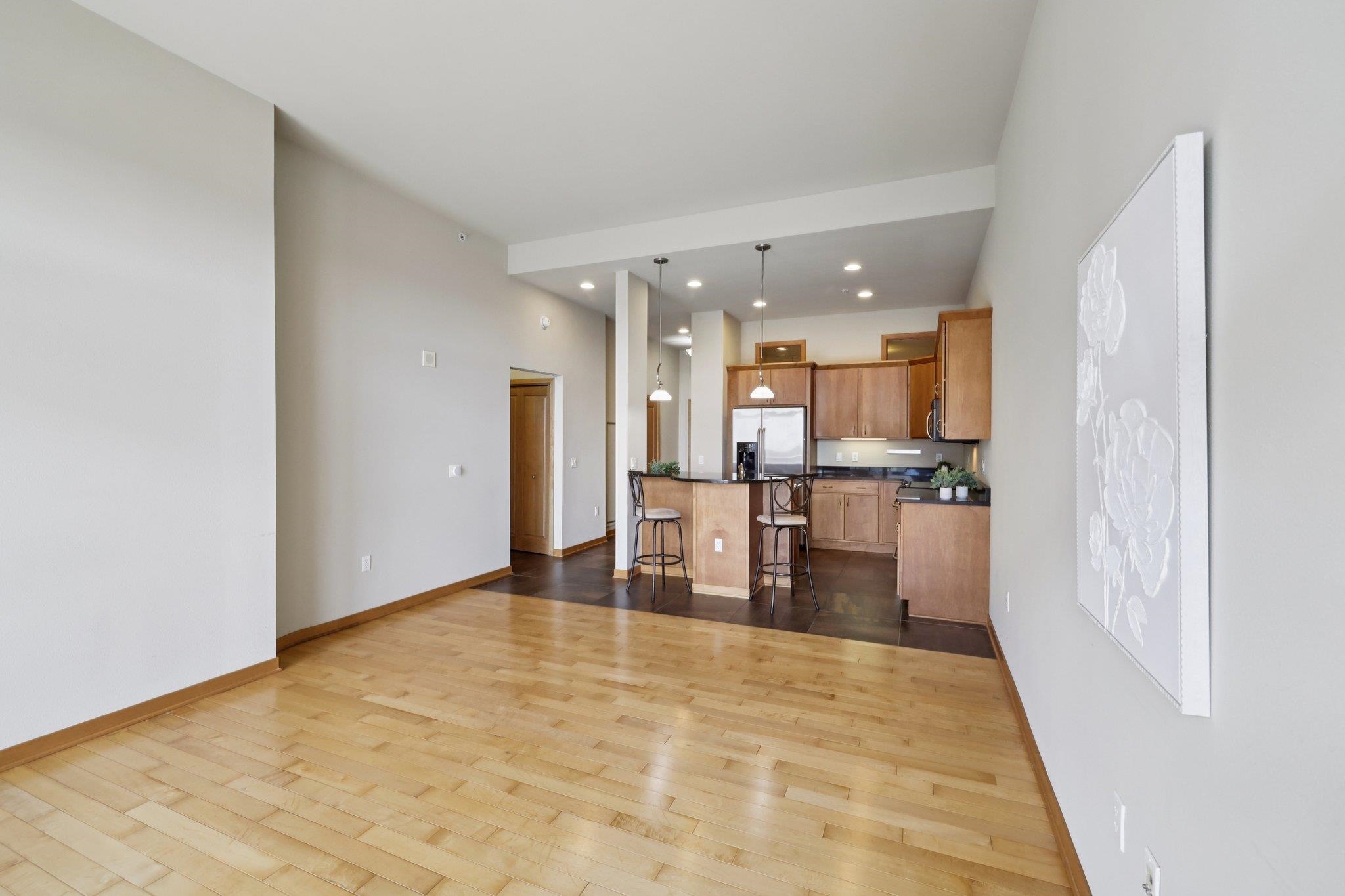 625 North Segoe Road, Unit 809 Madison, WI 53705 - Photo 6 of 57