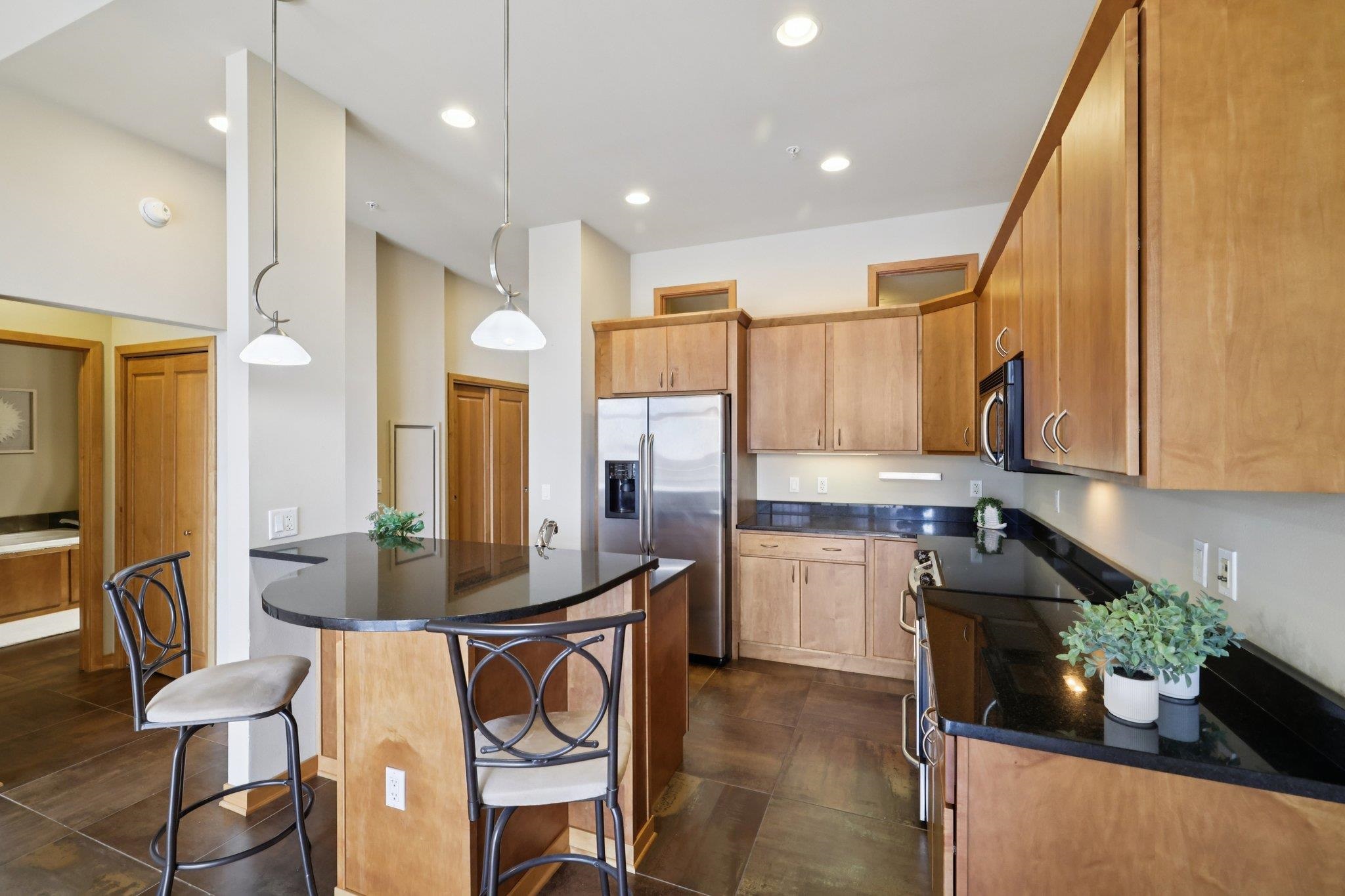 625 North Segoe Road, Unit 809 Madison, WI 53705 - Photo 9 of 57