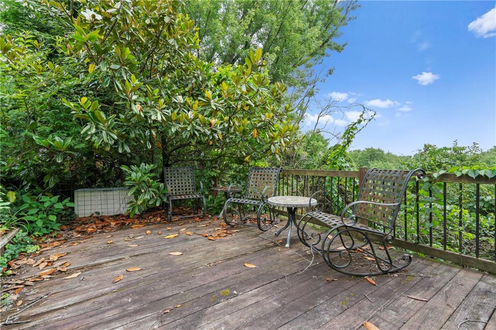 1733 Locust Road Sewickley, PA 15143 - Photo 37 of 45