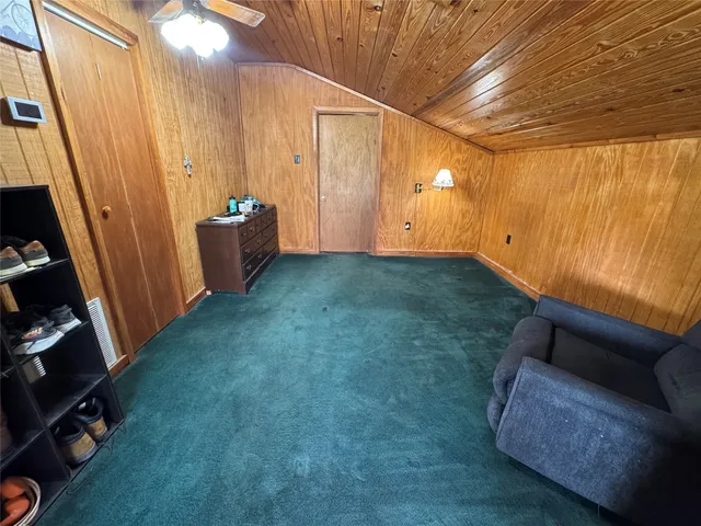 $300,000 | 307 Deerwood Drive, Trinity, TX 75862