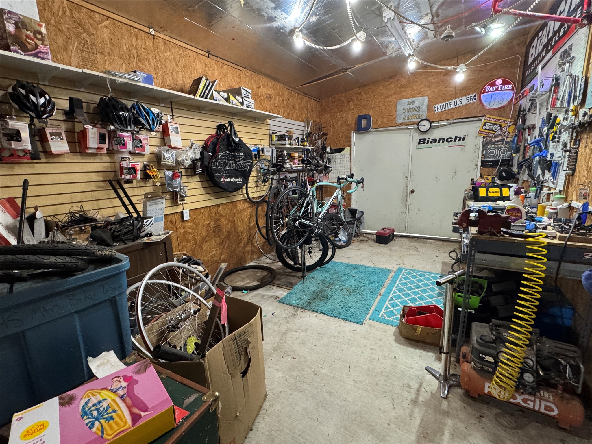 307 Deerwood Drive Trinity, TX 75862 - Photo 24 of 27 There is no shortage of garages here! This could make everyone happy.