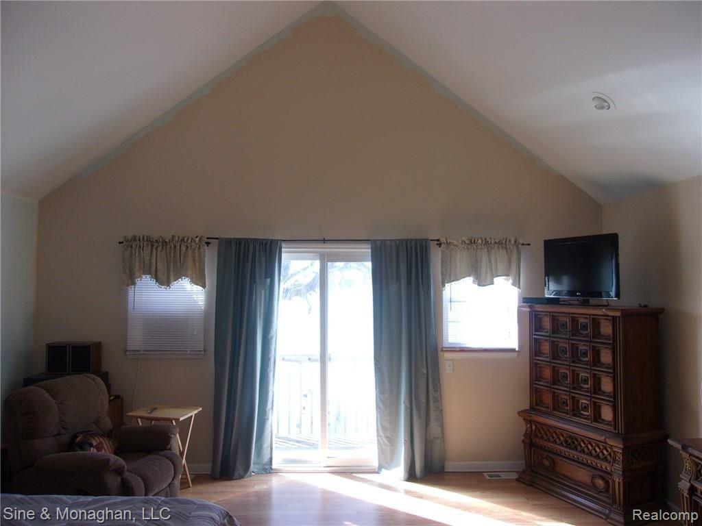 3907 Pointe Tremble Road Algonac, MI 48001 - Photo 37 of 48 101_9217.JPG