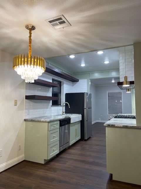 142 2nd Street Sugar Land, TX 77498 - Photo 5 of 9