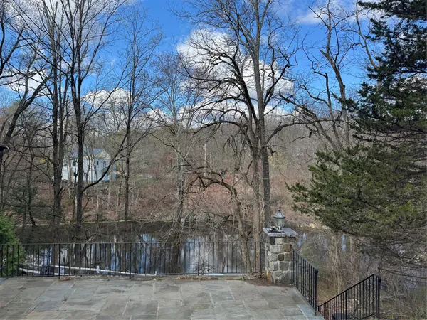 $3,200 | 2119 Maple Avenue, Cortlandt Manor, NY 10567