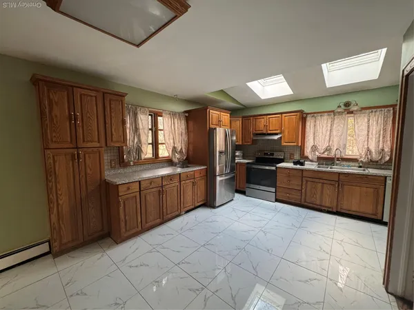 $3,200 | 2119 Maple Avenue, Cortlandt Manor, NY 10567