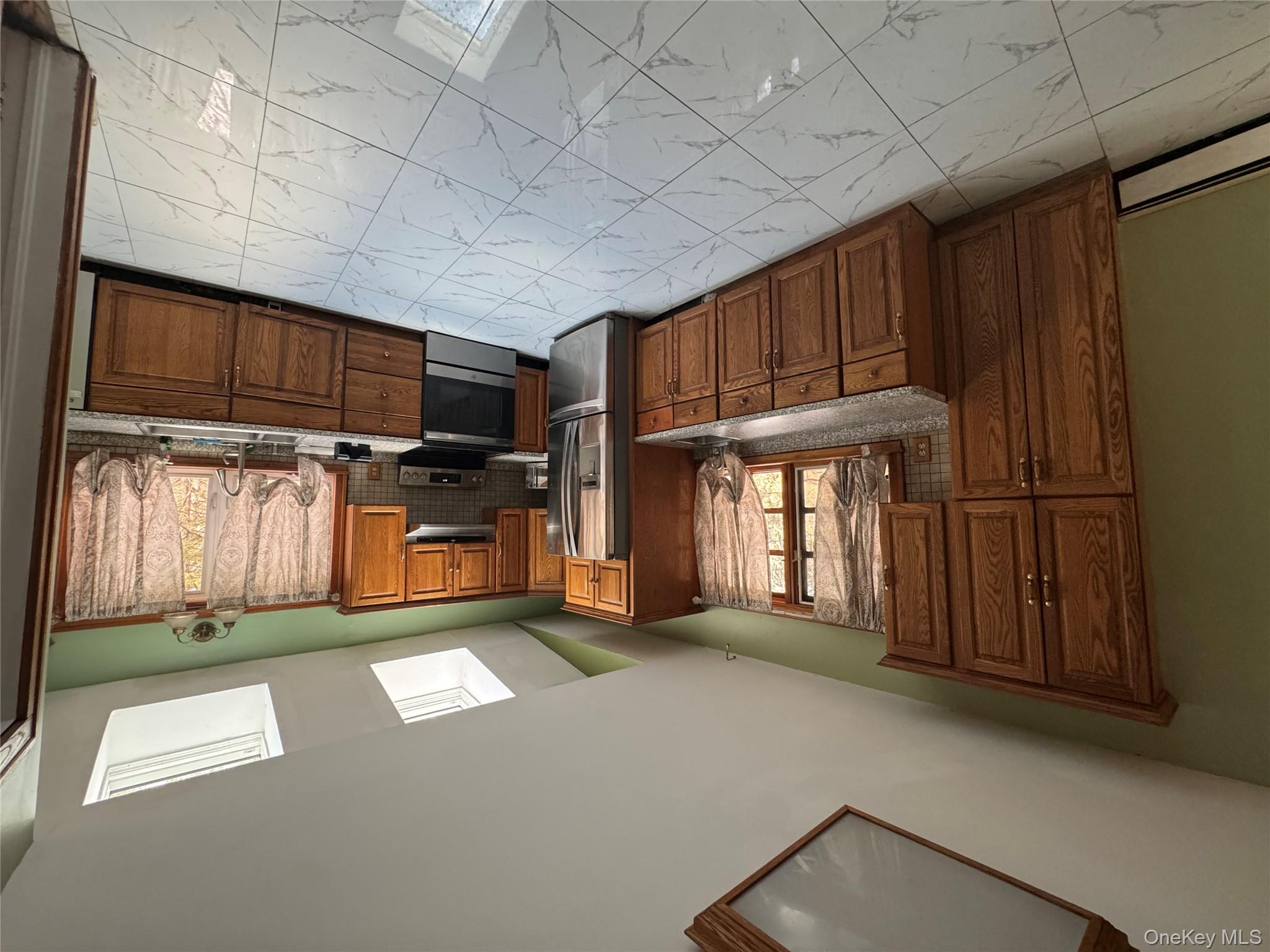 2119 Maple Avenue Cortlandt Manor, NY 10567 - Photo 3 of 22