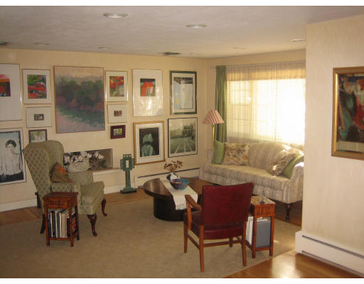 53 Ashmore Road Worcester, MA 01602 - Photo 15 of 20