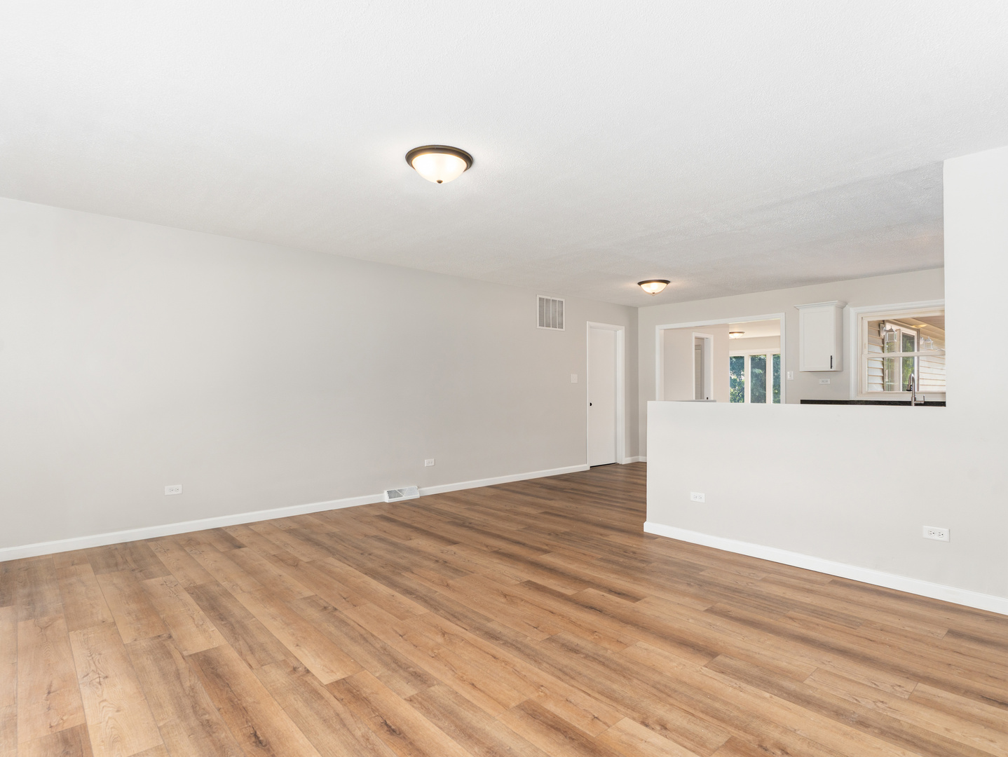 23523 West Renwick Road Plainfield, IL 60586 - Photo 9 of 34 Gallery Image 9