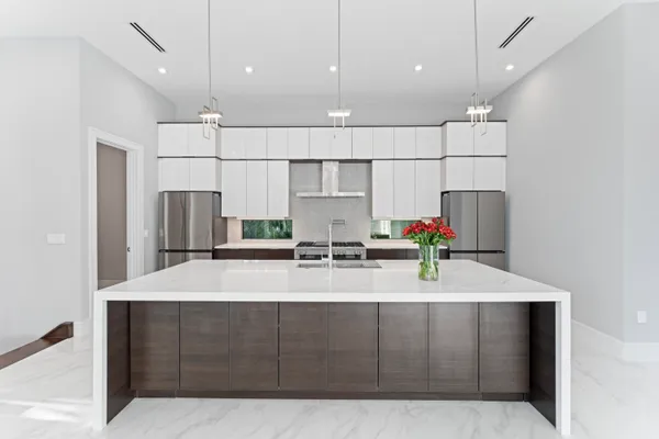 $2,590,000 | 1544 Southeast St Lucie Boulevard, Stuart, FL 34996