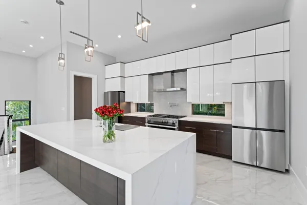 $2,590,000 | 1544 Southeast St Lucie Boulevard, Stuart, FL 34996