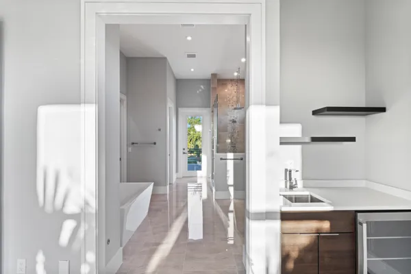 $2,590,000 | 1544 Southeast St Lucie Boulevard, Stuart, FL 34996