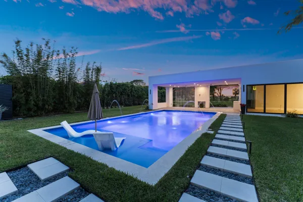 $2,590,000 | 1544 Southeast St Lucie Boulevard, Stuart, FL 34996