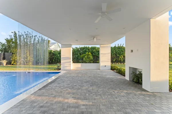 $2,590,000 | 1544 Southeast St Lucie Boulevard, Stuart, FL 34996