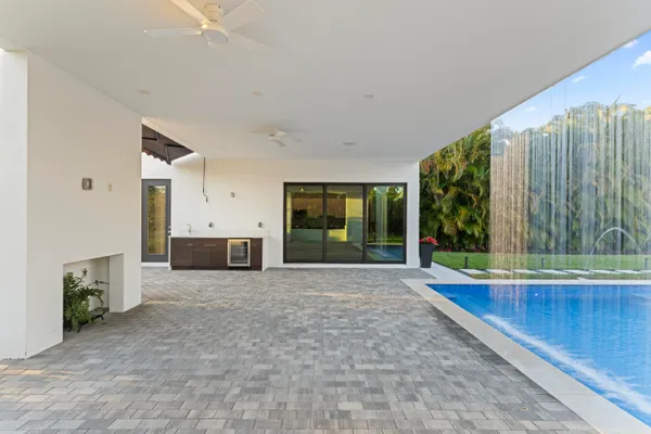 $2,590,000 | 1544 Southeast St Lucie Boulevard, Stuart, FL 34996