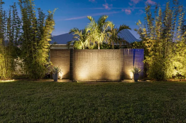 $2,590,000 | 1544 Southeast St Lucie Boulevard, Stuart, FL 34996