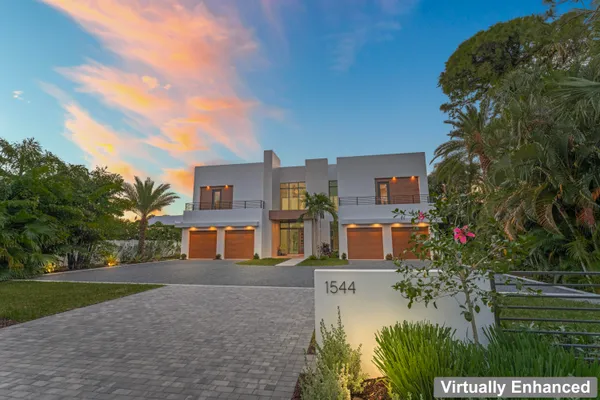 $2,590,000 | 1544 Southeast St Lucie Boulevard, Stuart, FL 34996