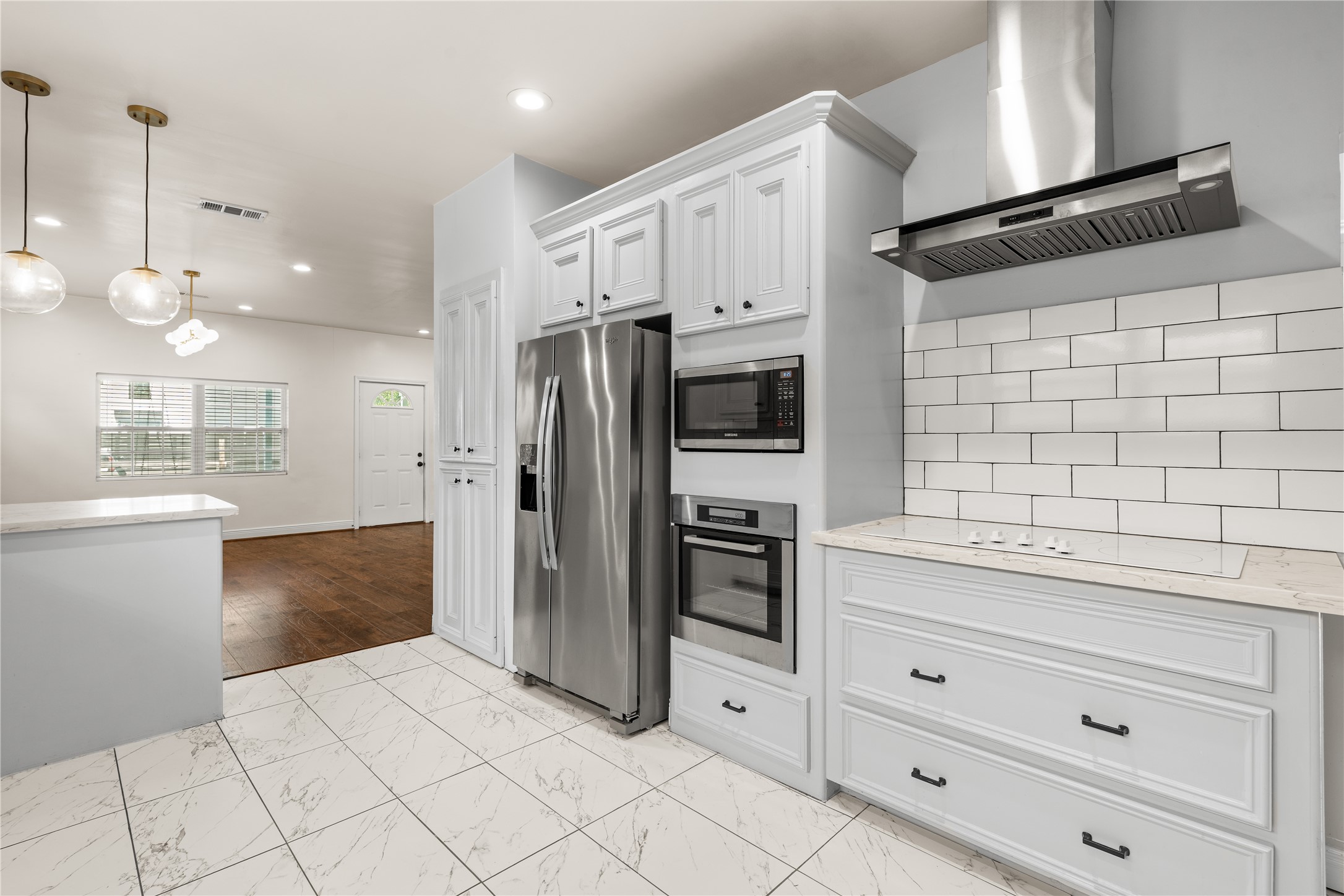 4401 Hain Street Houston, TX 77009 - Photo 11 of 27