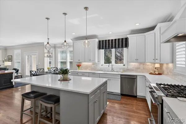 $1,299,000 | 7540 Washington Avenue, University City, MO 63130