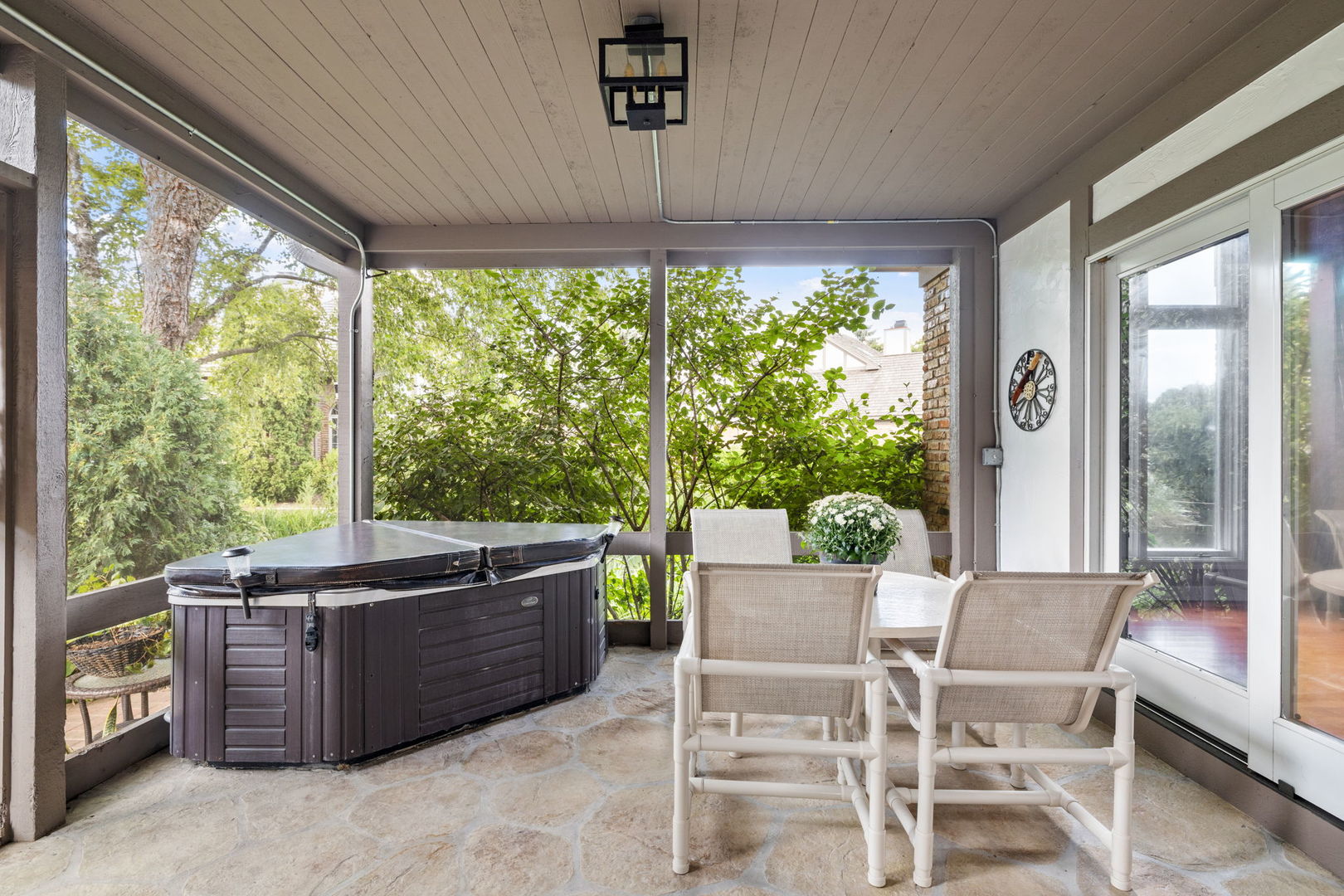 55 Chesterfield Court Burr Ridge, IL 60527 - Photo 28 of 34 a view of a room with furniture and a porch