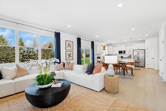 $439,985 | 269 6th Street Northwest, Delano, MN 55328