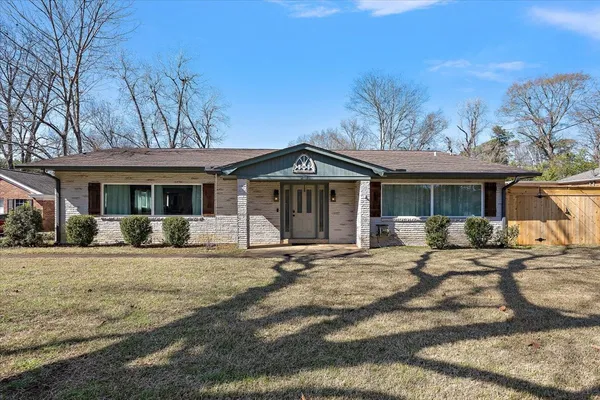 $292,000 | 1005 Logansport Street, Nacogdoches, TX 75961