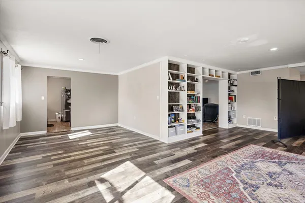 $292,000 | 1005 Logansport Street, Nacogdoches, TX 75961