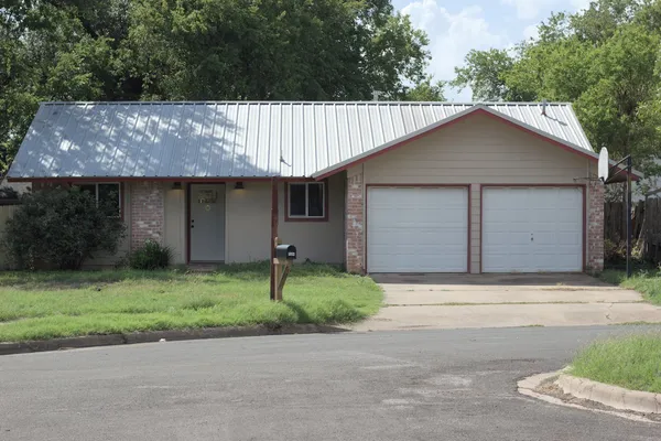 $2,010 | 5204 Village Trail, Austin, TX 78744