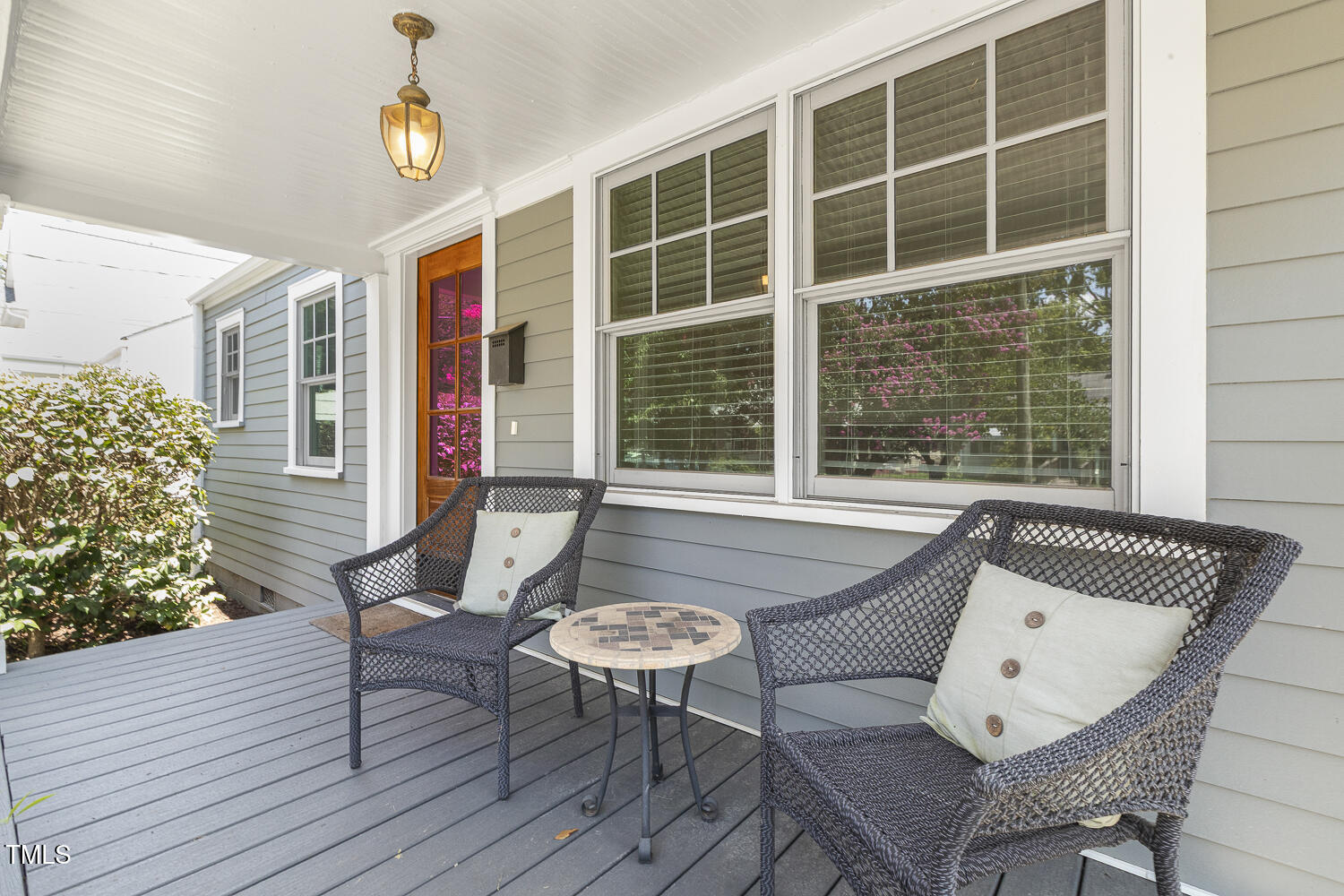 1520 Hanover Street Raleigh, NC 27608 - Photo 4 of 37 004
