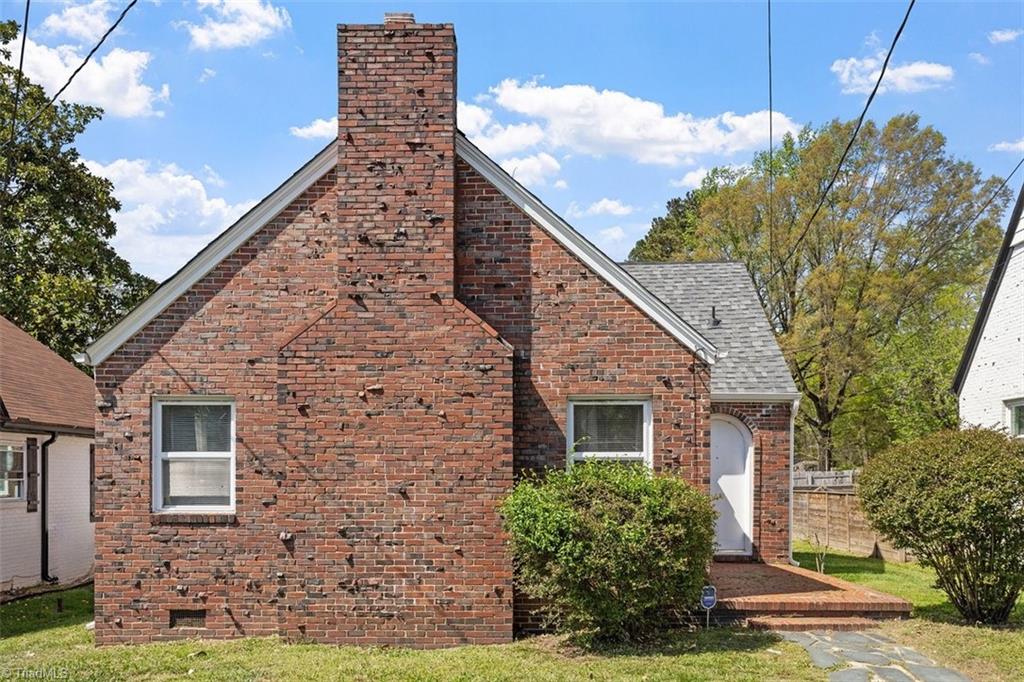 2705 North Roxboro Street Durham, NC 27704 - Photo 1 of 16