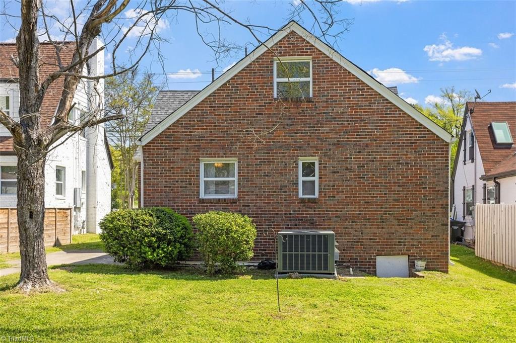 2705 North Roxboro Street Durham, NC 27704 - Photo 13 of 16