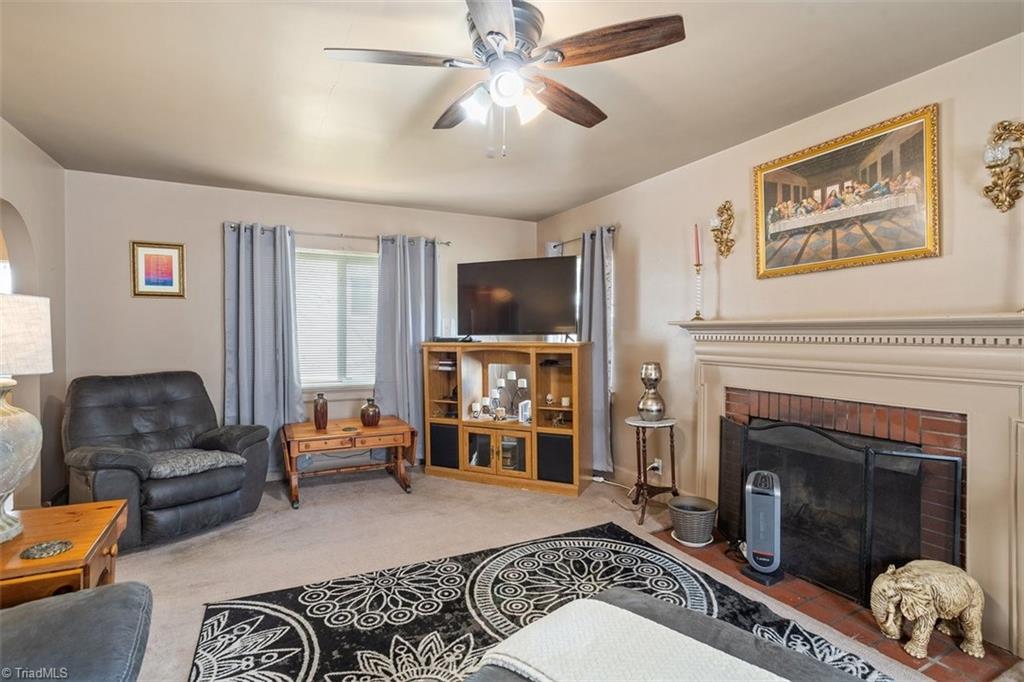 2705 North Roxboro Street Durham, NC 27704 - Photo 5 of 16