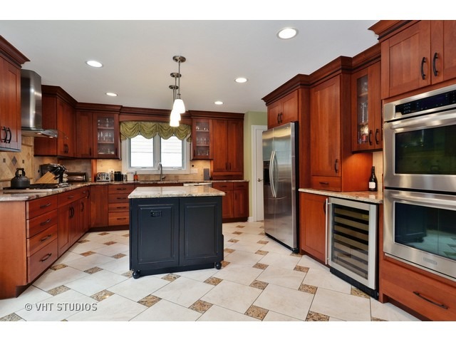 686 Ridge Road Highland Park, IL 60035 - Photo 4 of 25