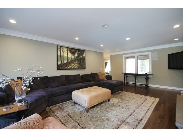 686 Ridge Road Highland Park, IL 60035 - Photo 8 of 25