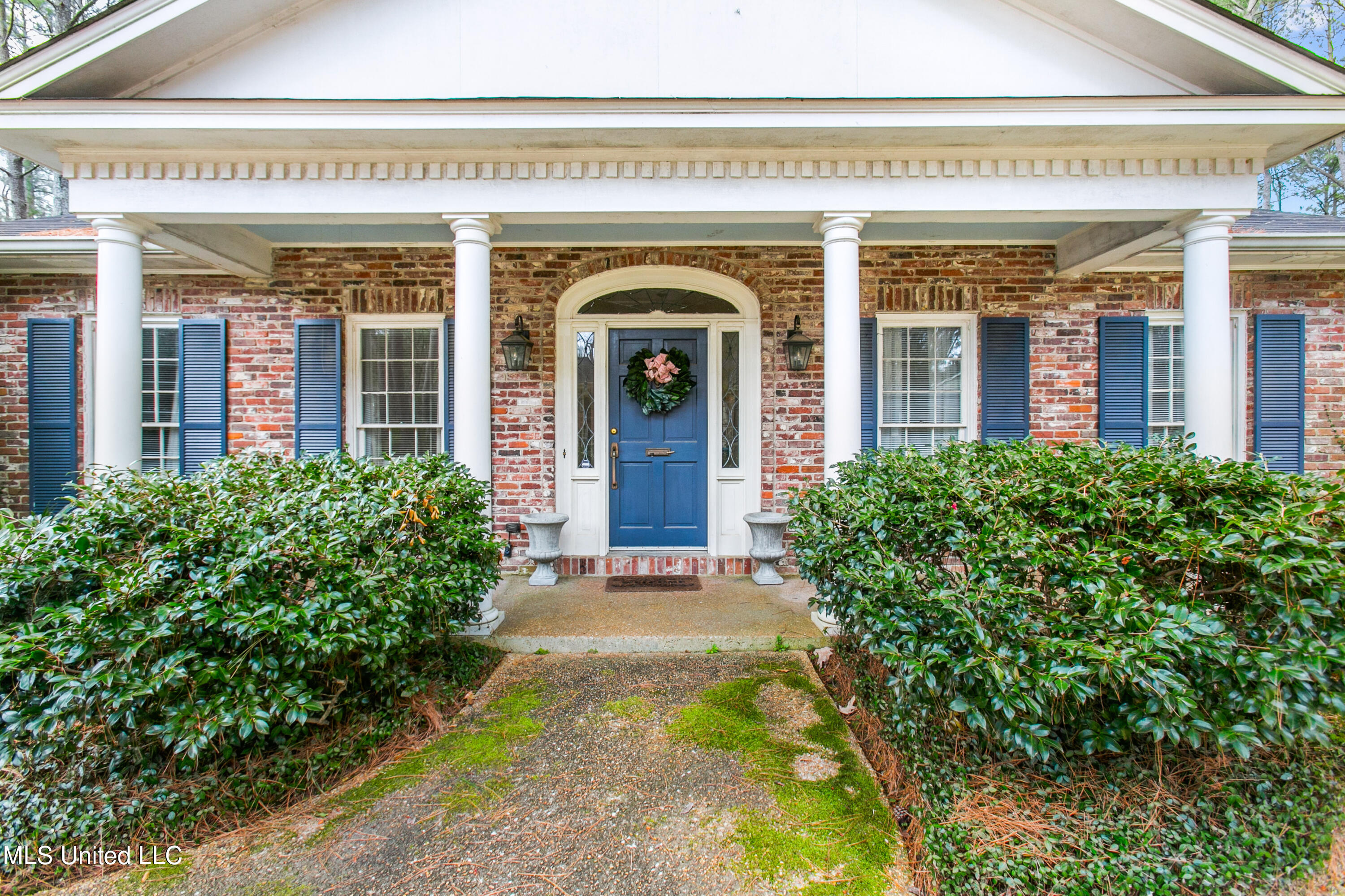 5455 Briarfield Road Jackson, MS 39211 - Photo 2 of 24 5455 Briarfield-7